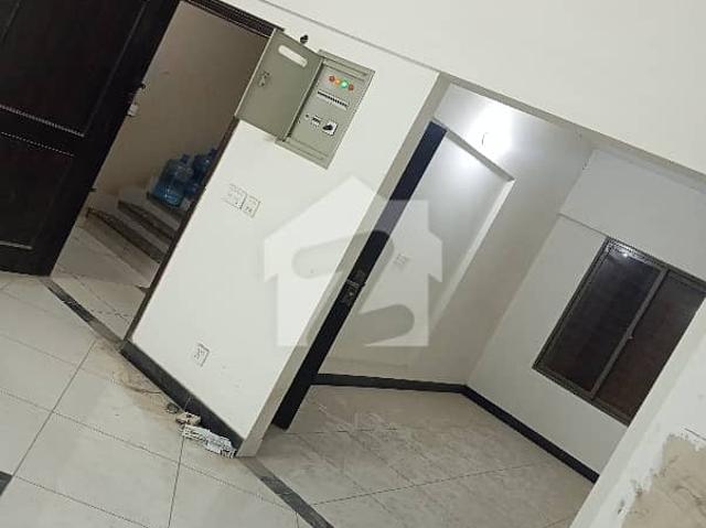 Kings Cottages Prime Location Of *Gulistan E Johar* Block 7 Near *Mosmiyat