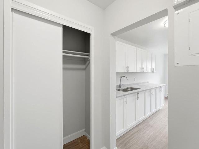Kingsberry Towers Apartments 2 Bedroom Apartment for Rent at 195 Kingsbury Towers Apts London, ON N6J 3R7 Southcrest