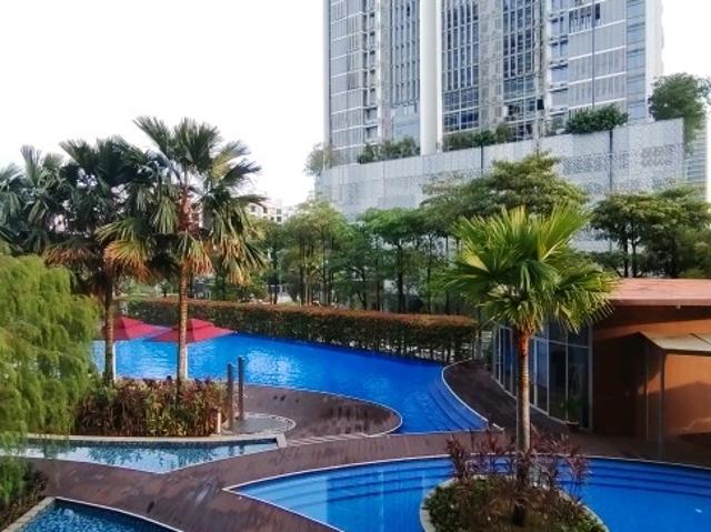 Kingsford Hillview Peak Condominium For Rent, $3,000, 1 Bed 1 Bath 560 sqft $5.36 psf