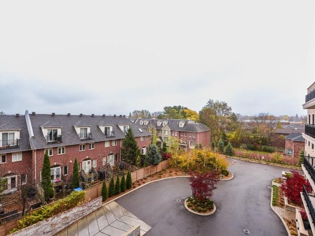 Kingsway Village Square on Prince Edward 1 Bedroom Apartment for Rent at 571 Prince Edward Dr N, Toronto, ON M8X 0A1 Kingsway South