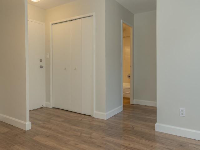 Kingsway and Queensway Apartments 1 Bedroom Apartment for Rent at 233 & 233 Capel Street, Sarnia, ON N7T 6T6 Central City