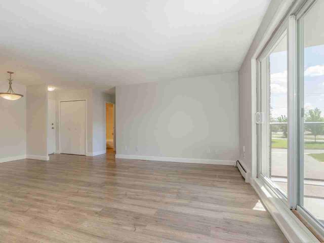 Kingsway & Queensway Apartments 2 Bedroom Apartment for Rent at 225 Capel St, Sarnia, ON N7T 6T6 Central City