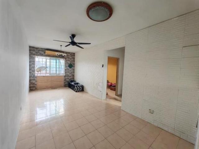 Kinrara Putri Apartment Mid Floor Well Maintain Cheapest FULL LOAN