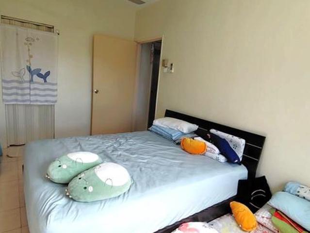Kinrara Putri Apartment Puchong High Floor with Lift for Sales