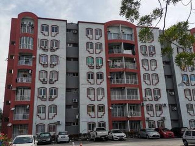 Kiara Apartment Batu Berendam