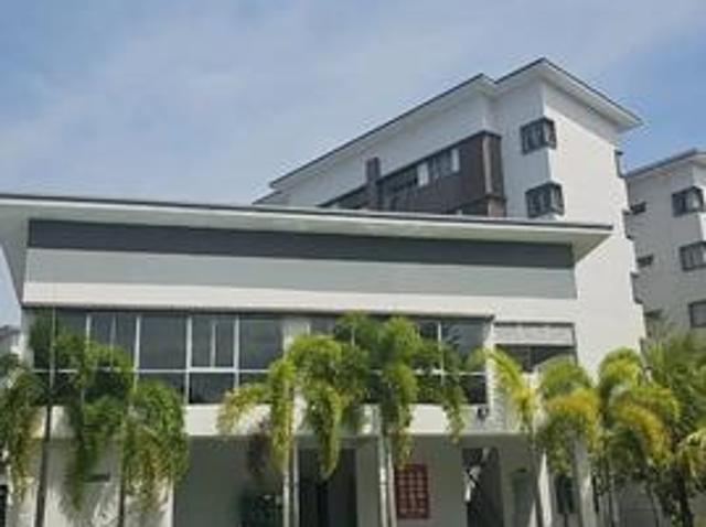 Kiara court