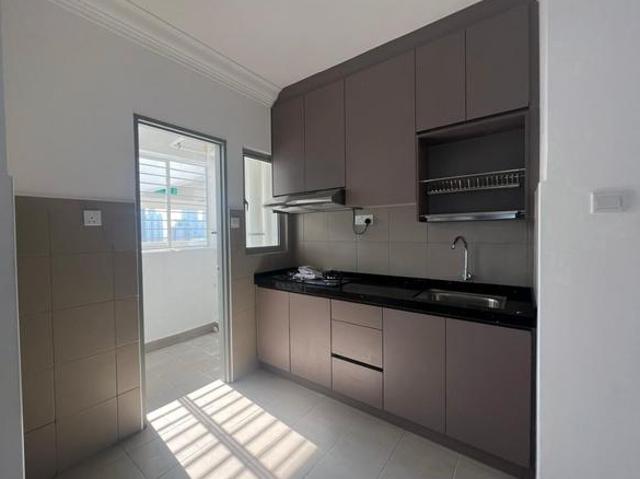 Kiara Kasih 3R2B Mont Kiara Balcony Segambut Publika Furnished