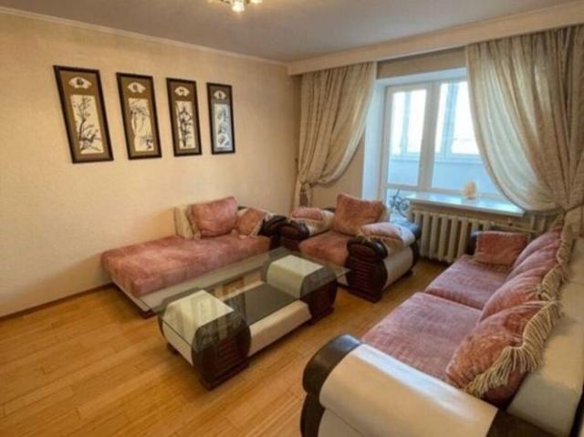 Киев, бажана, 26, продажа трёхкомнатной квартиры, район Дарницкий