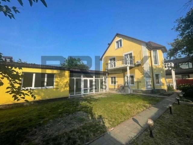 Киев,,, район Днепровский