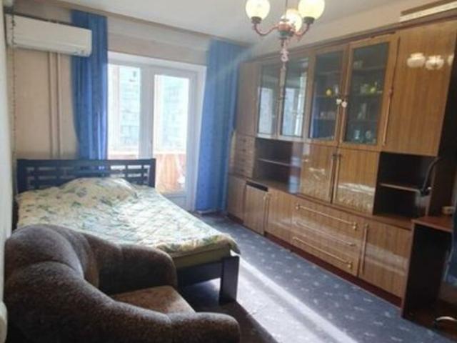 Киев, Тычины, 19, продажа трёхкомнатной квартиры, район Днепровский