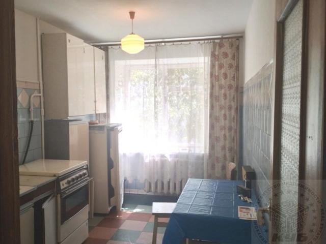 Киев, Ушинського в, 27, продажа трёхкомнатной квартиры, район Соломенский