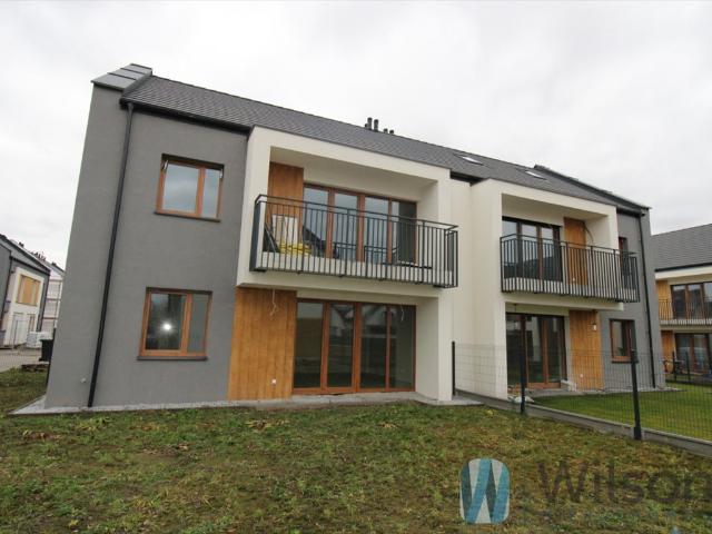 Przestronne 4 pokojowe mieszkanie z dużym ogrodem, parkingiem