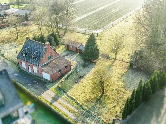 Te renoveren woning op een prachtige locatie!