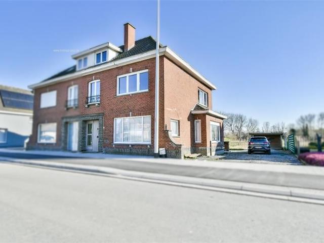 Halfopen woning op toplocatie met prachtig uitzicht op De Krekemeersen!