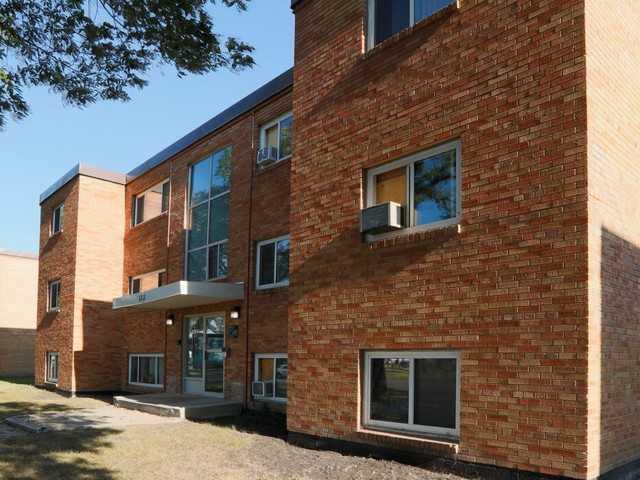 Kildare House 2 Bedroom Apartment for Rent at 132 Kildare Ave E, Winnipeg, MB R2C 0P2 Kildare Redonda