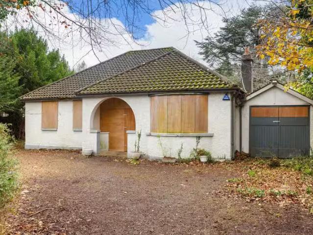 Killakee, Torquay Road, Foxrock, Dublin 18, D18F7K3 is for sale