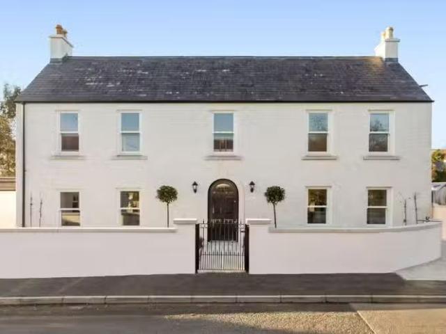 Killincarrig House, Killincarrig Village, Greystones, Co. Wick.