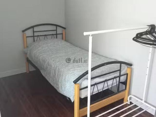 Kilmore Road, Artane, Dublin 5 is for rent