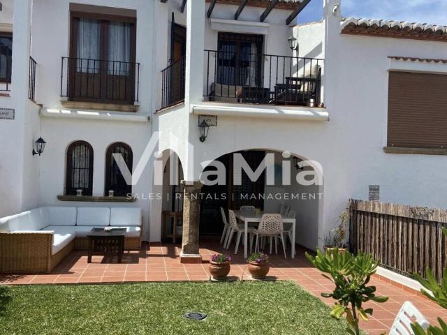 Kilómetro frente al mar: vivienda unifamiliar de primera lín. 250m² Jávea Xabia