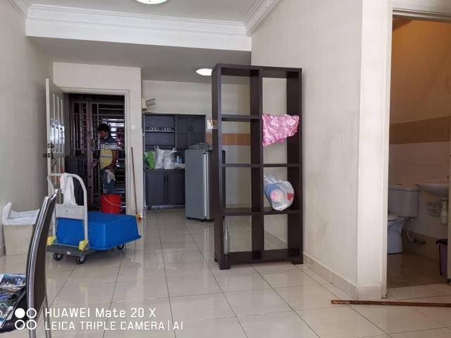 Kipark Apartment Tampoi