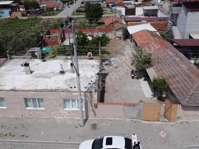 Kirvem Emlak'tan Koldere Mah. De Tek Arsa İçerisinde Müstakil Ev