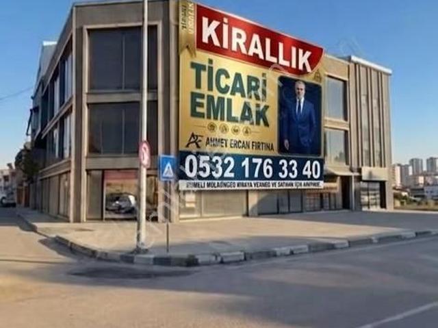 Kira Ödemeyin, Günde 250.000 Araçlık Bir Reklam Panosu Kiralayın