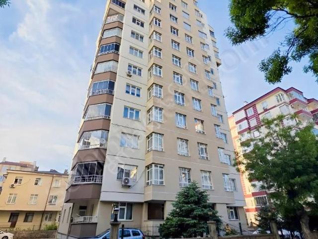 Kiralık Aydınlıkevler Mah Yapılı Daire