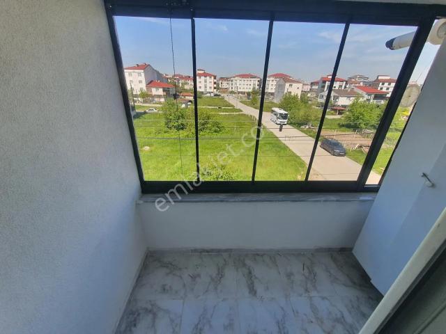 Kiralık Ara Kat, Ön Cephe, Ebeveyn Banyolu Sıfır 3+1