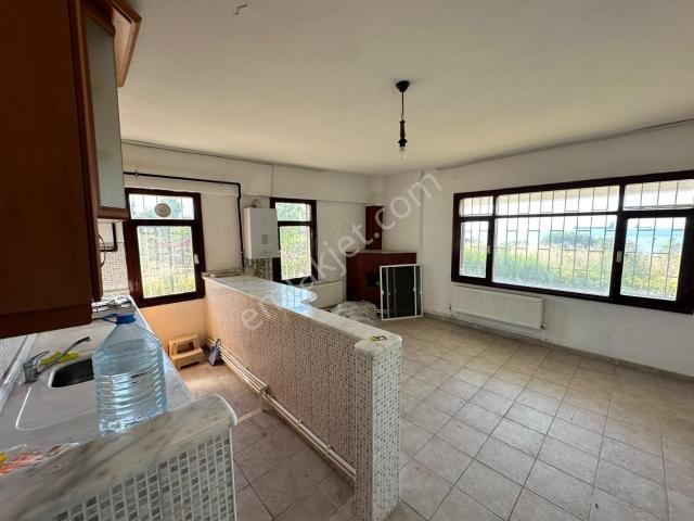 Kiralık Daire 2+1 bekarlara Verilir
