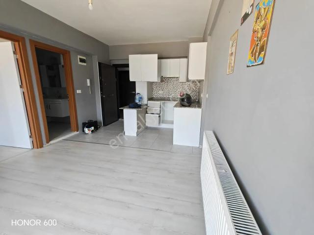 Kiralık Devlet Hastane Karşısında 1+1 Daire eşyasız