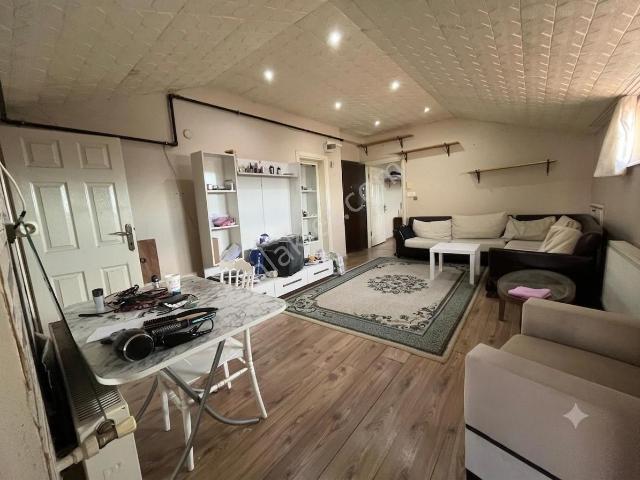 Kiralık Eşyalı Daire Pendik Esenyalı Mahallesi