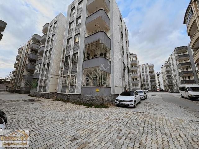 Kiralık Eski Beşevlerde 3+1 Daire Ara Kat 3 Cepheli 120 M2
