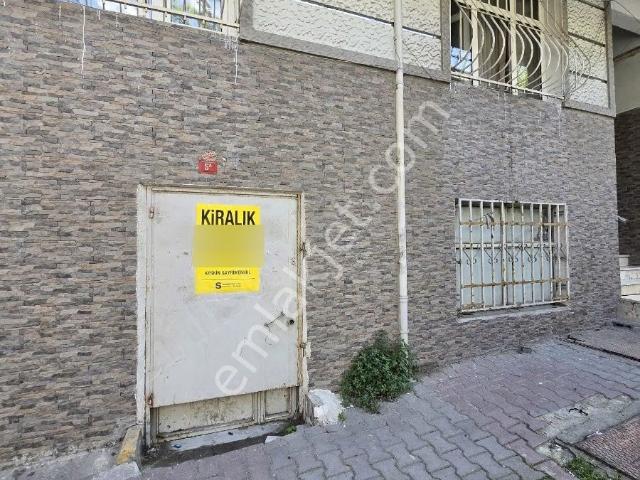 Kiralık Geniş Kullanımlı Dükkan / İşyeri