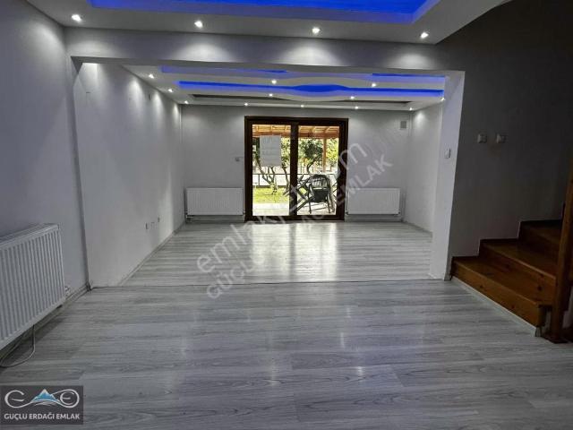 Kiralık Site İçerisinde Villa