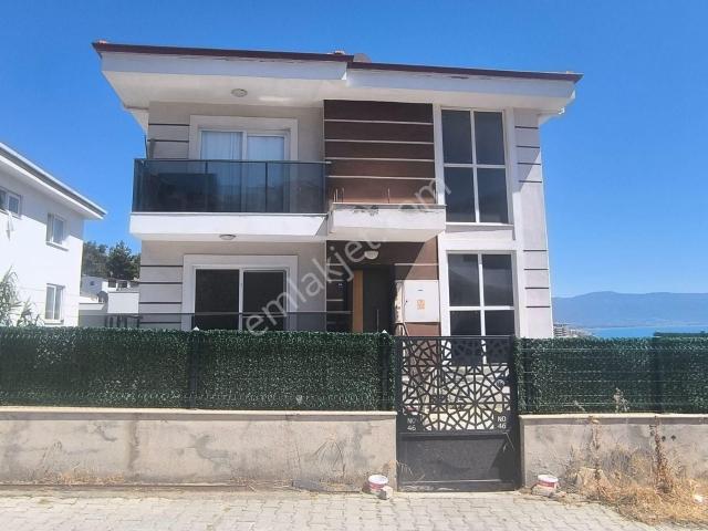 Kiralık Villa Daire Kuşadası Kadınlar Denizi 2+1