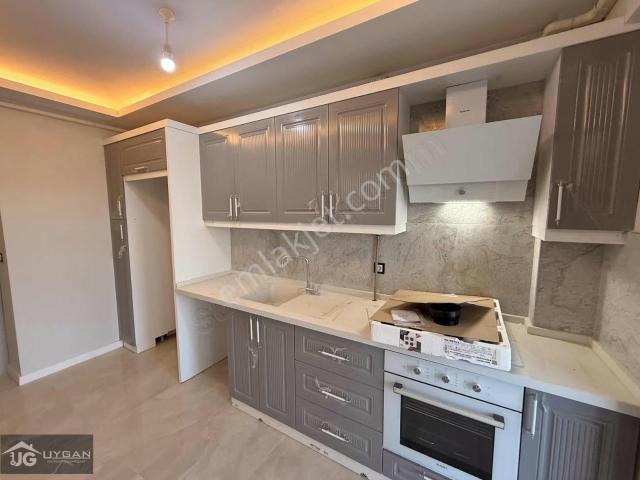 Kiralık Yedieylül Mah. 2+1 100m² Sıfır Lüx Tek Blok Arakat
