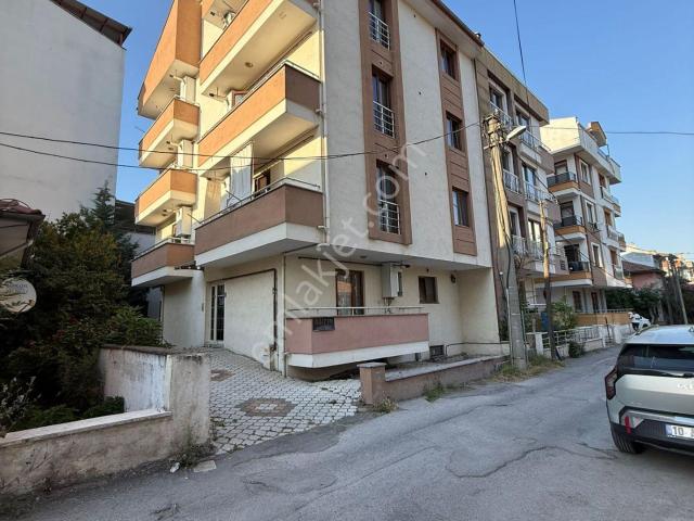 Kiralık 1+1 Full Eşyalı Kasaplar Mah. Soma Cadde Üzeri