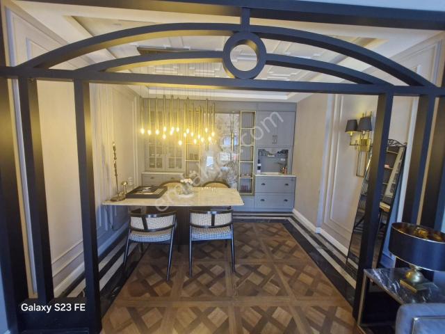 Kiralık 25 M2 Cadde Üzerinde Ofis
