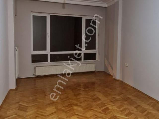 Kiralık 2+1 Maltepe Onur Cad. Arakat Yapılı Bakımlı