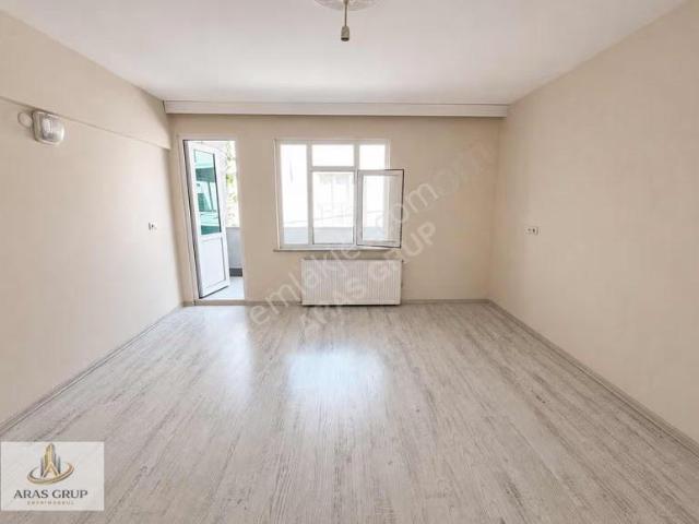 Kiralık 2+1 Geniş Ve Kullanışlı Daire Sakarya Mahallesi