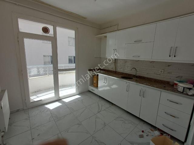 Kiralık 2+1 Rızvanağa Cad Yeni Postane Üstü Ard Yapı