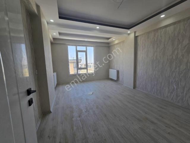 Kiralık 2+1 Sıfır Daire
