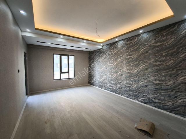 Kiralık 2+1 Sıfır Geniş Arakat