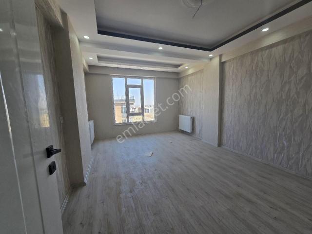 Kiralık 2+1 Son Kat