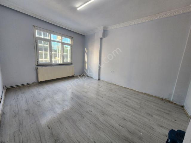 Kiralık 2+1 1.kat Daire