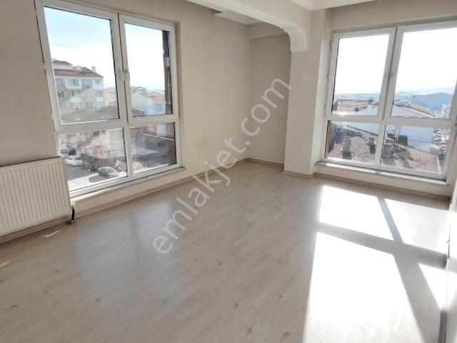Kiralık 3+1 Bakımlı Asansörlü Daire Güney Cephe