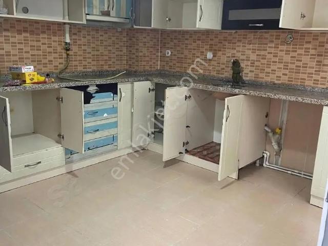Kiralık 3+1 Daire Alaşehir İstasyon Mahallesi