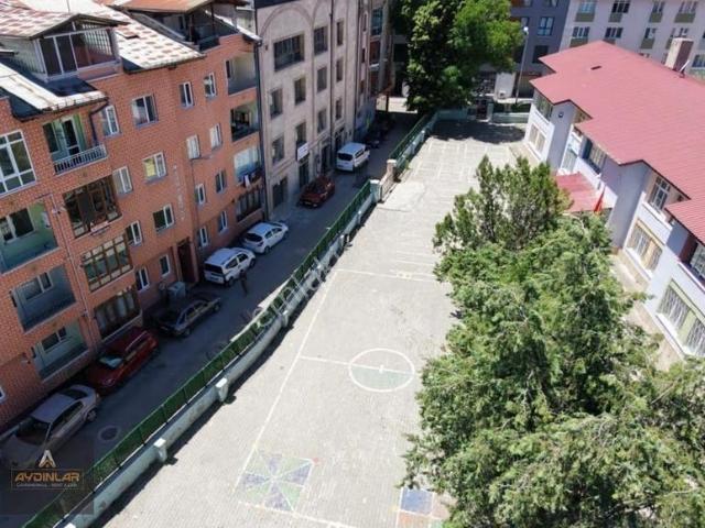 Kiralık 3+1 Daire Ara Kat Şehir Merkezinde