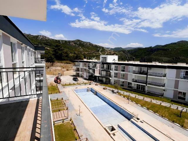 Kiralık 3+1 Havuzlu Site İçinde