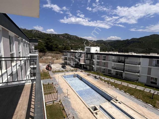 Kiralık 3+1 Havuzlu Site İçinde